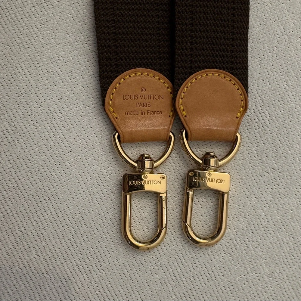 Excellent condition authentic strap. - Picture 9 of 9